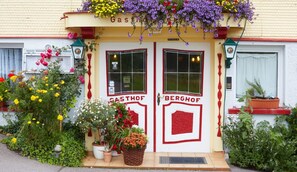 Property entrance - Gasthof-Pension Berghof (Enzklosterle)