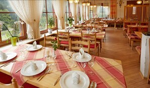 Desayuno continental gratuito y diario