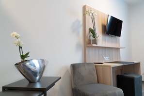 Flat-screen TV - Hotel Schlafplatz (Rodgau)