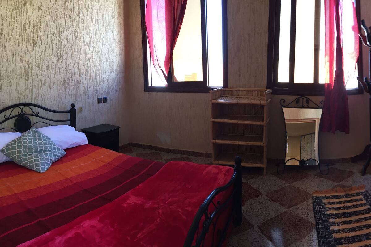 Blackout curtains, free WiFi, bed sheets
