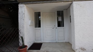 EntrĂ©e de lâhĂ©bergement
