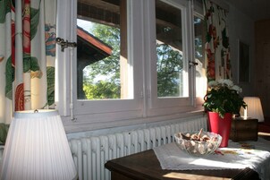 客房, 多张床, 公共浴室 (5 Person) | 免费 WiFi、床单