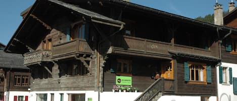 Façade de l’hébergement