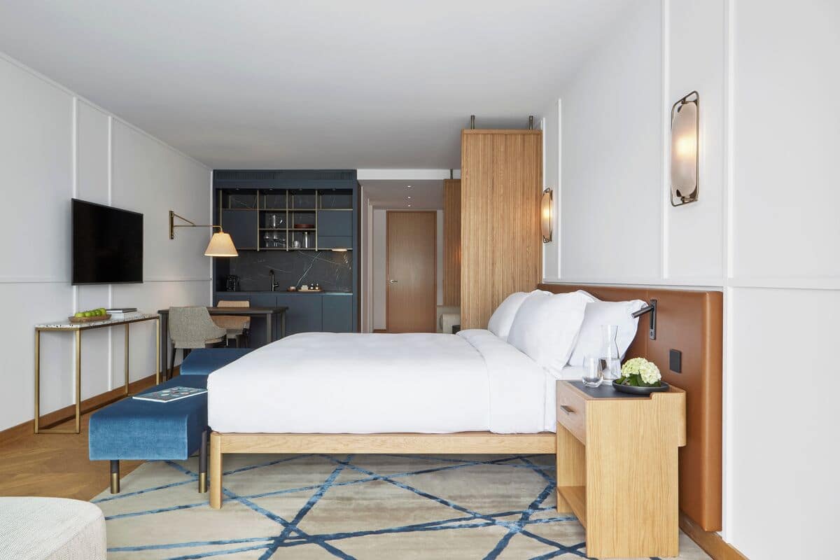 Family Suite | Premium bedding, free minibar items, in-room safe, desk
