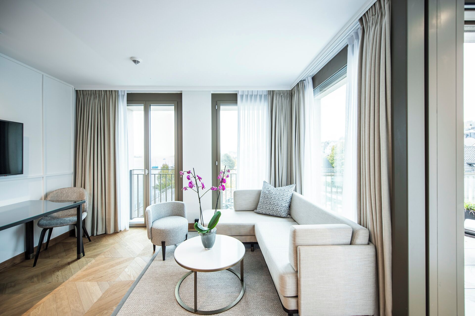 penthouse junior suite with terrace | living area | lcd tv