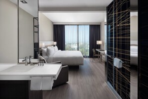 Room, 1 King Bed with Sofa bed, Balcony