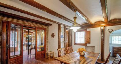Club Villamar - A homely Spanish family villa with large and kid friendly garden, near the beach,...