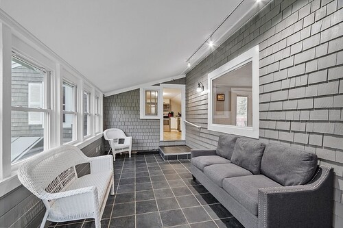 Kennebunk/Kennebunkport Beach House with Swimming Pool!