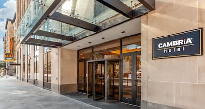 Cambria Hotel Houston Downtown Convention Center