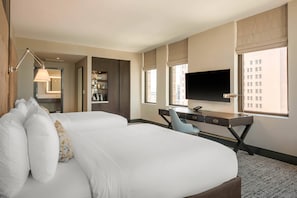 Premium bedding, in-room safe, desk, laptop workspace - Cambria Hotel Houston Downtown Convention Center (Houston)