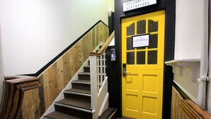 Reception - Central Backpackers Oxford (Oxford)