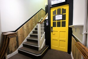 Reception - Central Backpackers Oxford (Oxford)