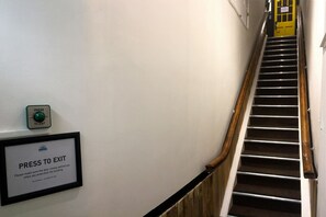 Front of property - Central Backpackers Oxford (Oxford)