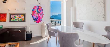 Maison, terrasse, vue sur la mer | Intérieur