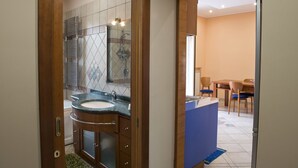 Ảnh chưa phân loại, 4 trong số 24 ảnh, nút