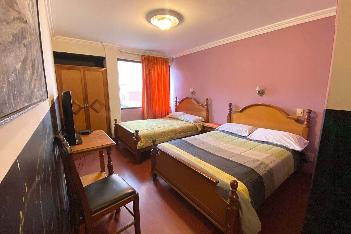Classic-Vierbettzimmer | Kostenloses WLAN, Bettwäsche
