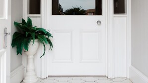 Property entrance - Adam Guest House (Perth)