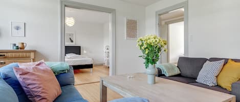 Appartement Confort, plusieurs lits, vue lac | Coin séjour