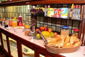 Tägliches inbegriffenes Frühstücksbuffet