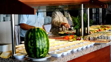 Desayuno buffet incluido todos los días