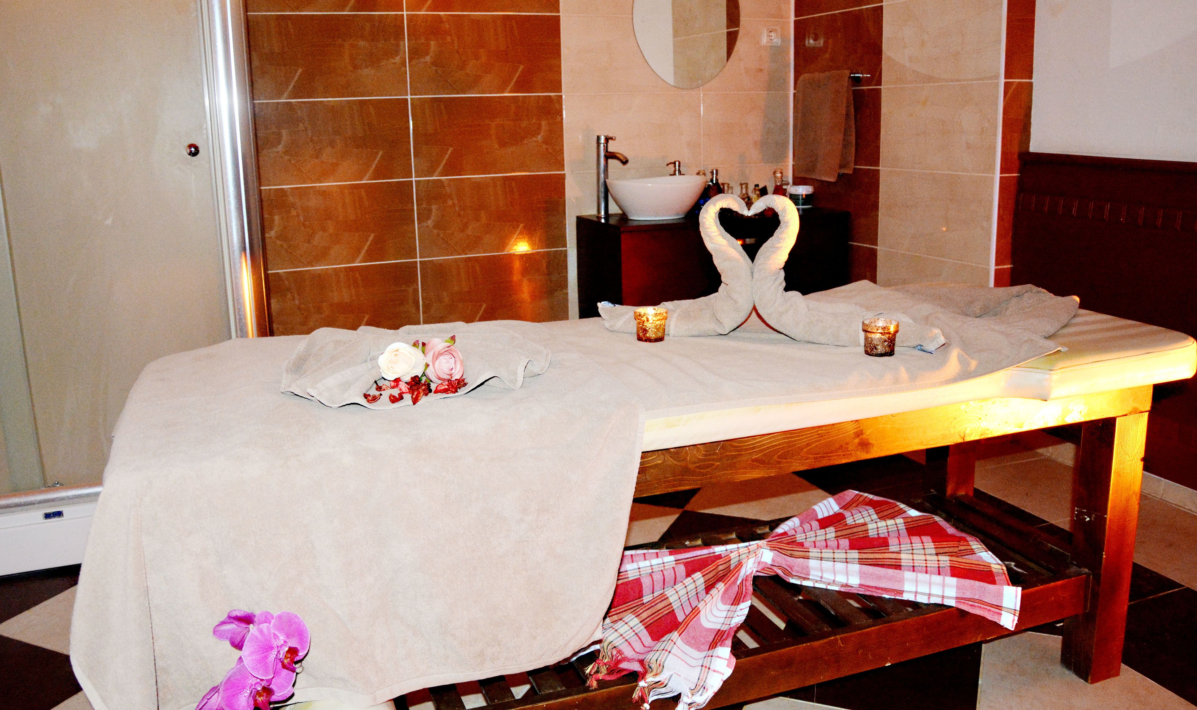 Badstue, boblebad, dampbad og varme kilder/mineralkilder