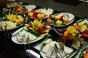 Bao gồm bữa sáng buffet hàng ngày 