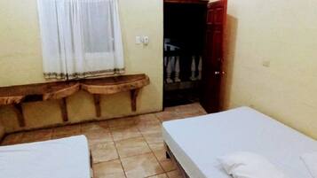 Casa de campo estándar, varias camas, vistas a la playa | Ropa de cama