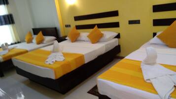 Setrika/meja setrika, tempat tidur lipat/tambahan, dan Wi-Fi gratis