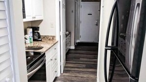 Basic Condo | Private kitchen | Coffee/tea maker - Ocean Dunes 6064 (Myrtle Beach)