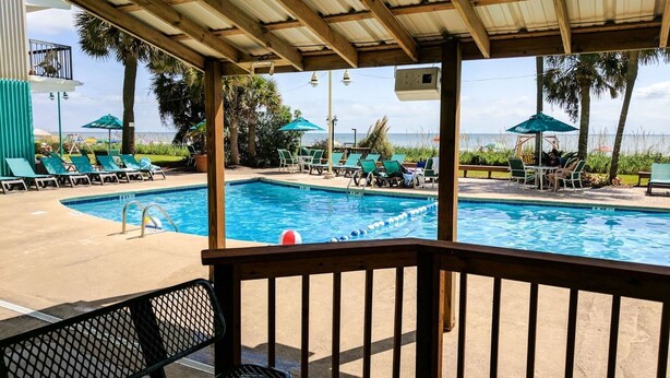 Outdoor pool - Ocean Dunes 6064 (Myrtle Beach)