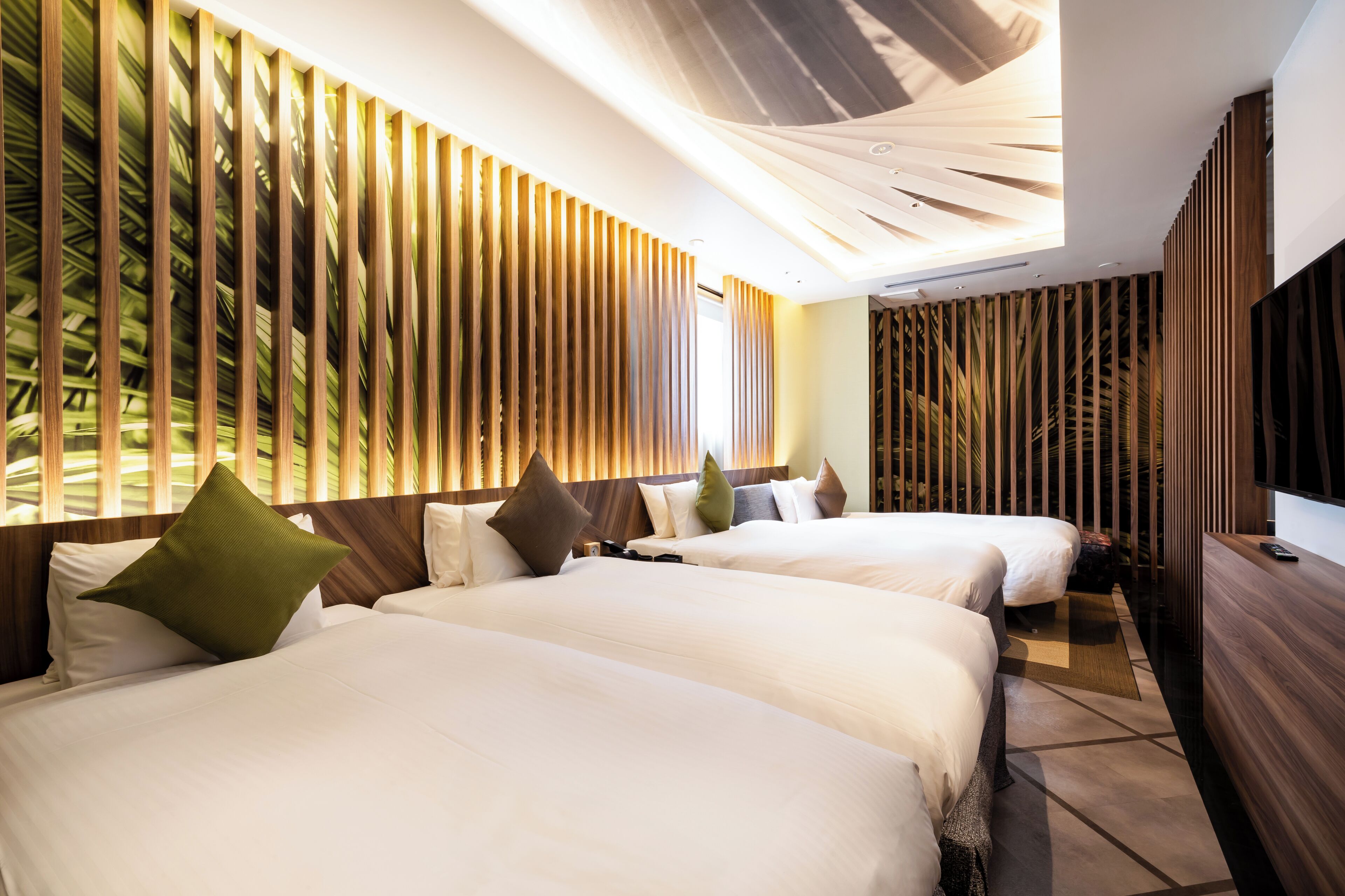 grand twin room, non smoking (alfit hollywood, for 3-4 people) | in-room safe, free wifi, bed sheets