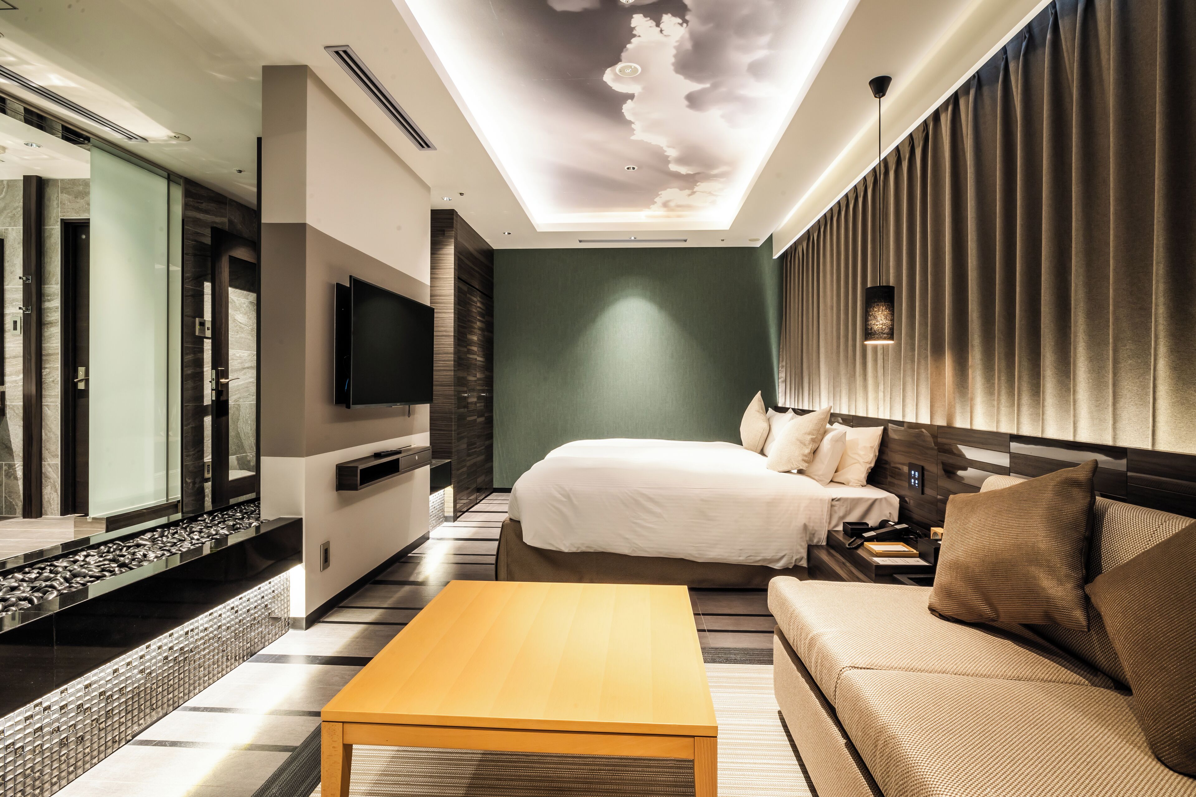 grand twin room, non smoking (all-fit hollywood) | in-room safe, free wifi, bed sheets