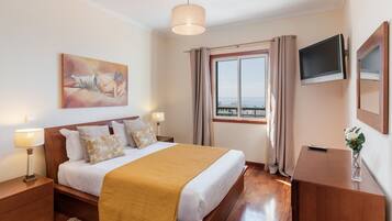 2 chambres, fer et planche Ă repasser, Wi-Fi, draps fournis