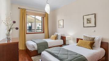 2 sovrum, strykjärn/strykbräda, wi-fi och sängkläder