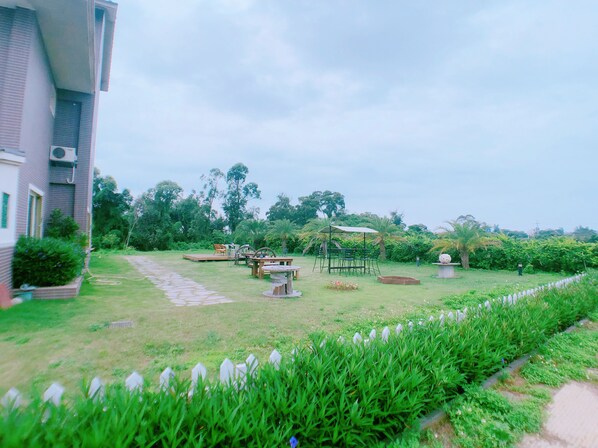 Courtyard view - Sweet Home (Jincheng)