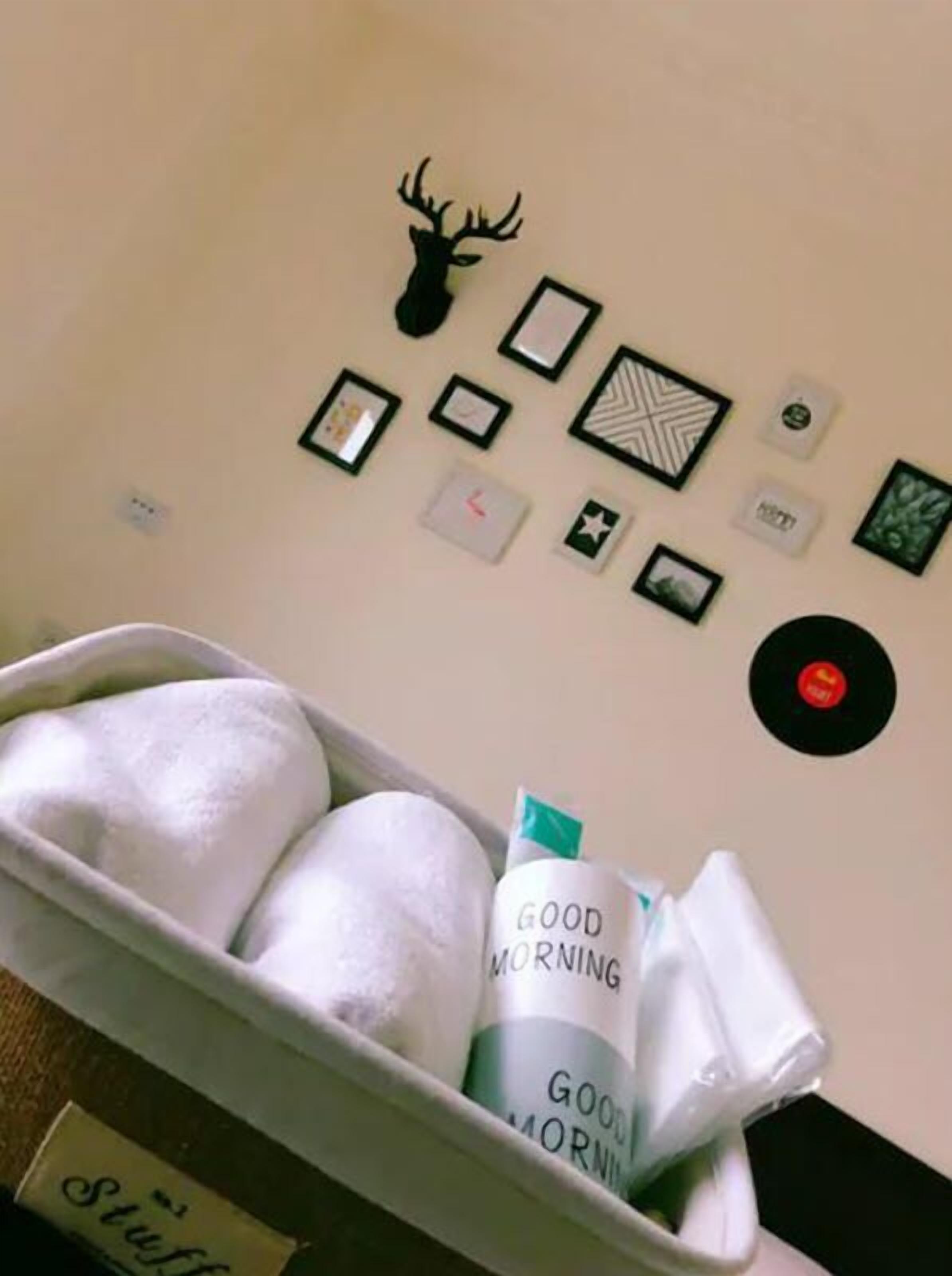 Double Room, 1 Double Bed | Bathroom | Shower, free toiletries, hair dryer, slippers