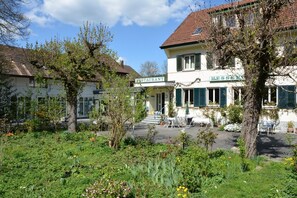 Front of property - Hotel Hessengüetli (Winterthur)