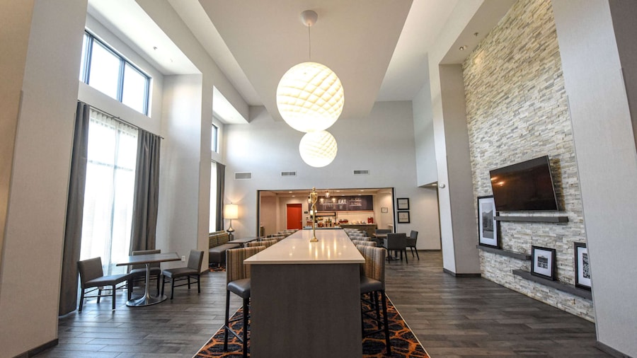 Hampton Inn & Suites Lenoir