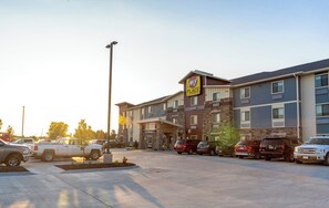 Front of property - My Place Hotel - Mount Pleasant (Mount Pleasant)