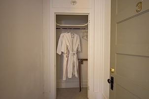 Sistema de insonorización, wifi gratis, ropa de cama