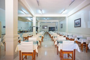 Ilmainen päivittäinen buffetaamiainen 