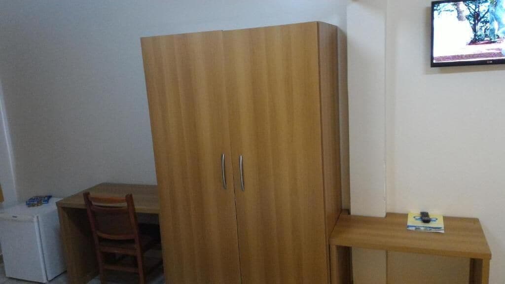 minibar, in-room safe, desk, laptop workspace