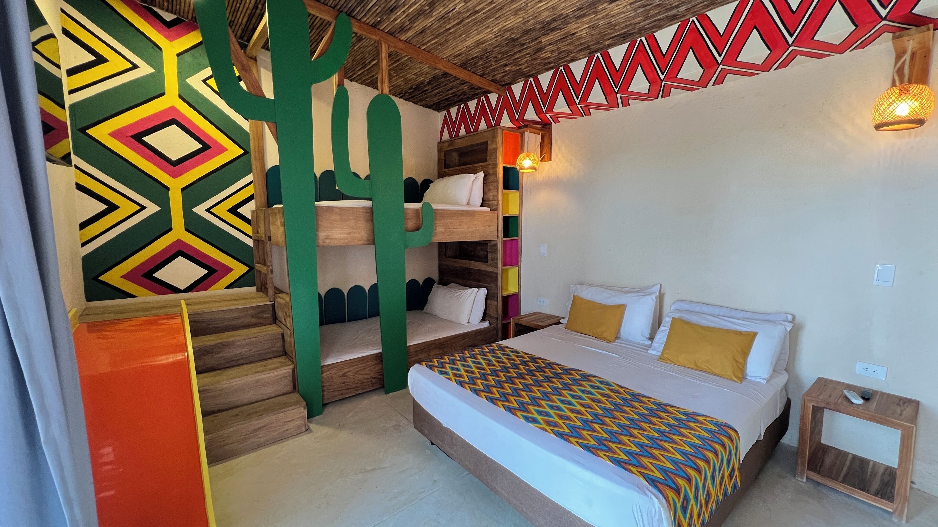 Superior Quadruple Room | Bed sheets