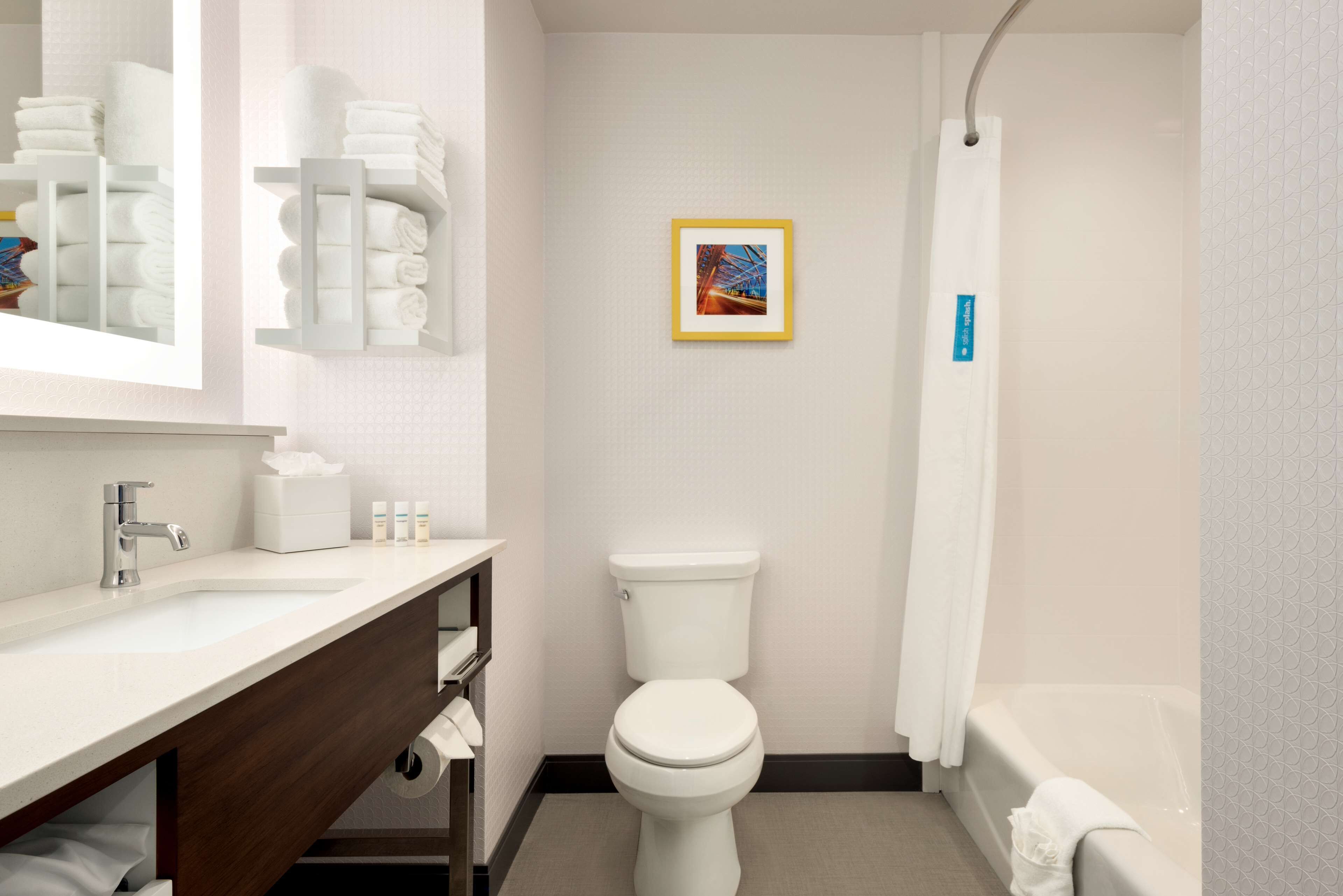 standard room, 2 queen beds | bathroom | towels, soap, shampoo, toilet paper