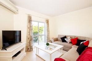 テレビ、ステレオ