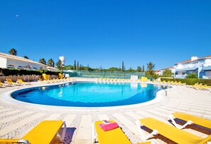 Piscine extérieure, piscine chauffée