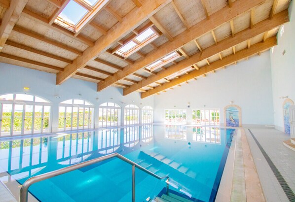 屋外プール、温水プール