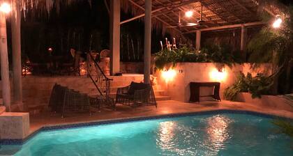 Hermosa Casa De Campo Villa Con Piscina Tipo Resort Completamente