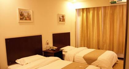 GreenTree Alliance Jinan Licheng Town Yaohua Road Yaoqiang Airport Hotel