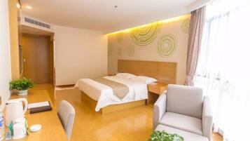 Double Room, 1 Queen Bed | Free WiFi